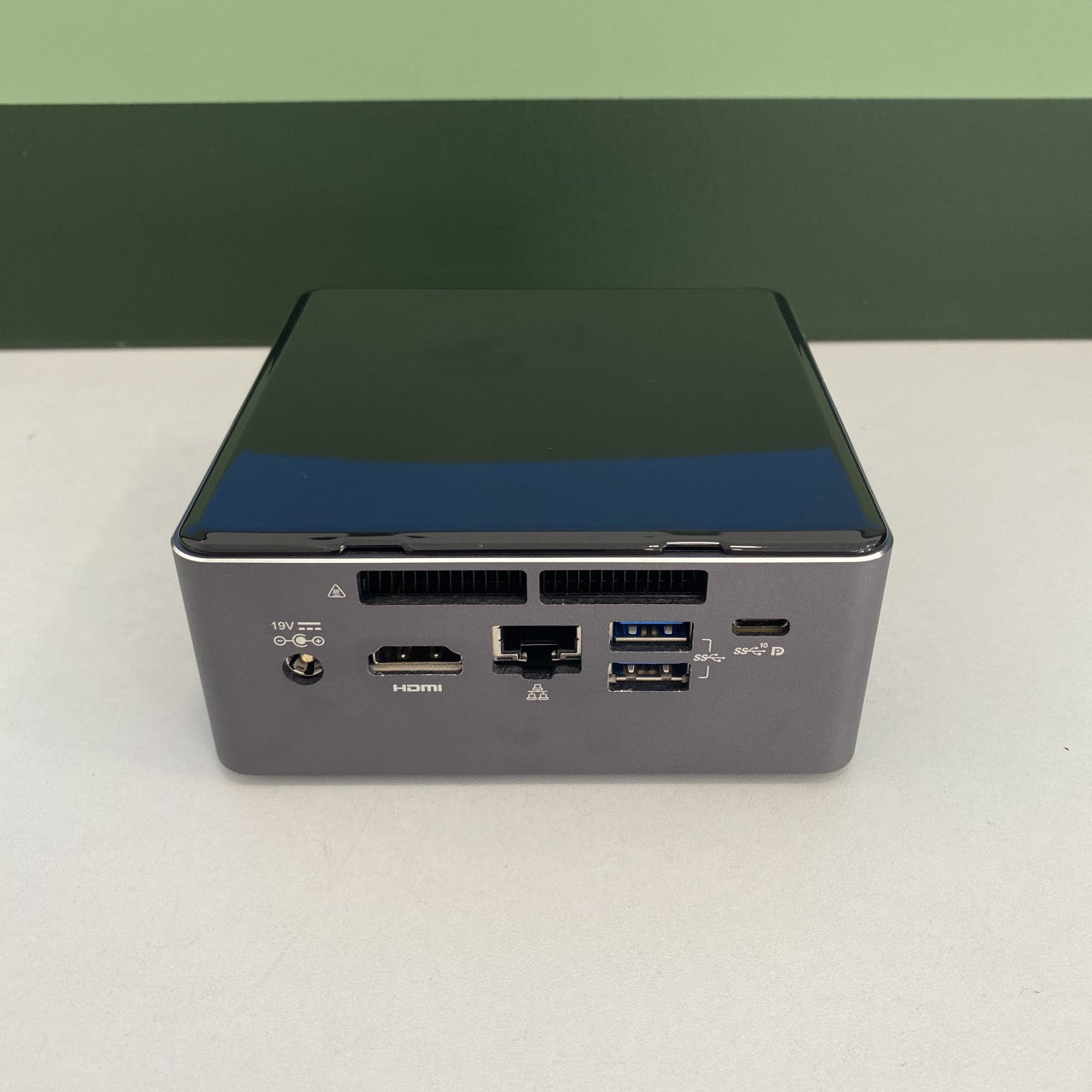 Intel NUC USFF i3-7100U 8/128GB