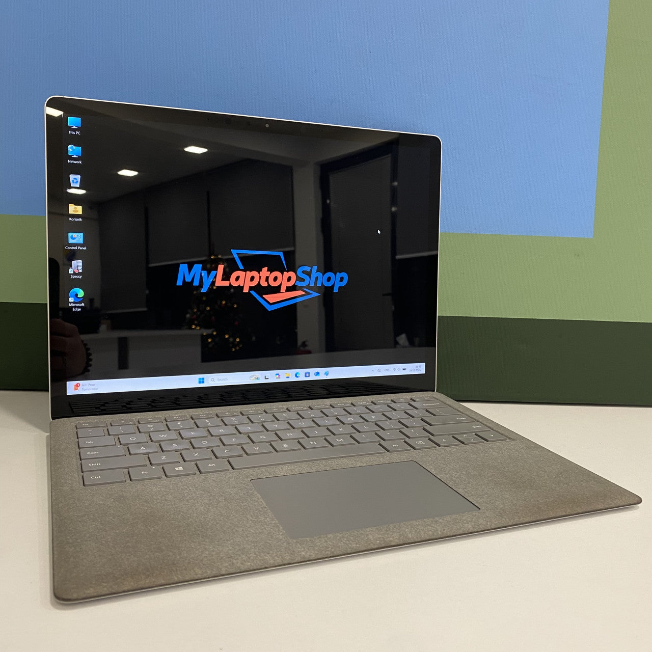 Microsoft Surface Laptop 2 i5-8350U 8/256GB
