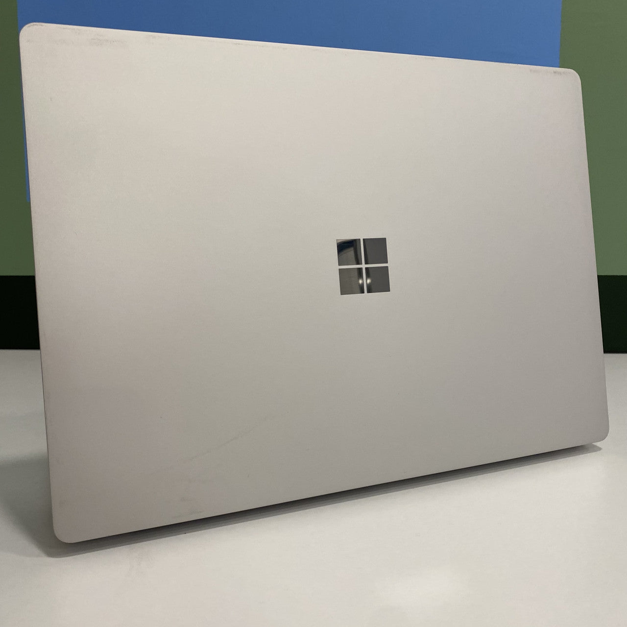 Microsoft Surface Laptop 2 i5-8350U 8/256GB