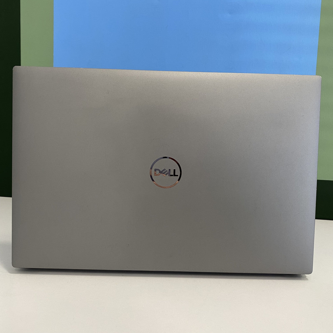 Dell Precision 5560 TS i9-11950H NVIDIA 32/512GB