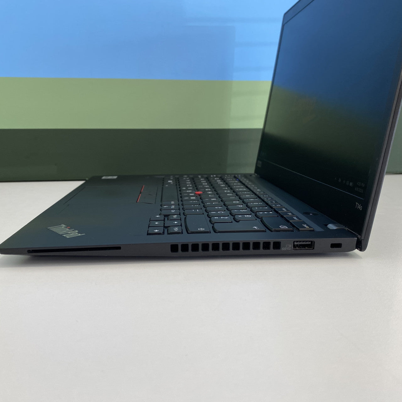 Lenovo ThinkPad T14s Gen1 i5-10210U 16/256GB - Procitati opis