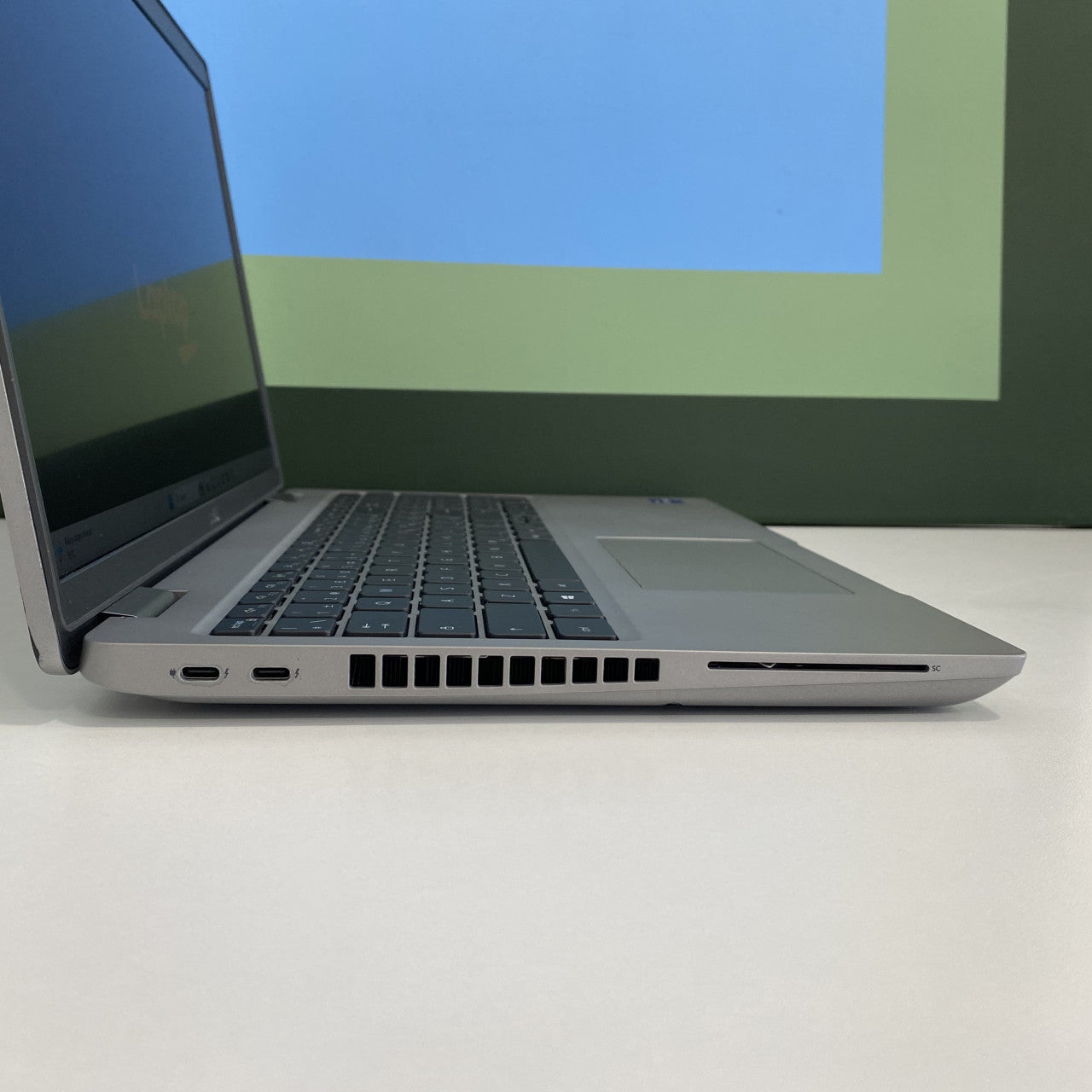 Dell Latitude 5521 TS i7-1185H 32/256GB NVIDIA GeForce