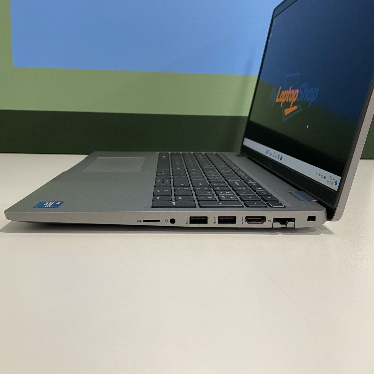 Dell Latitude 5520 i7-1185G7 16/256GB 15.6