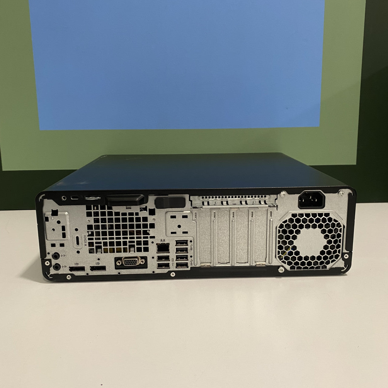 HP EliteDesk 800 G4 SFF i7-8700 16/256GB