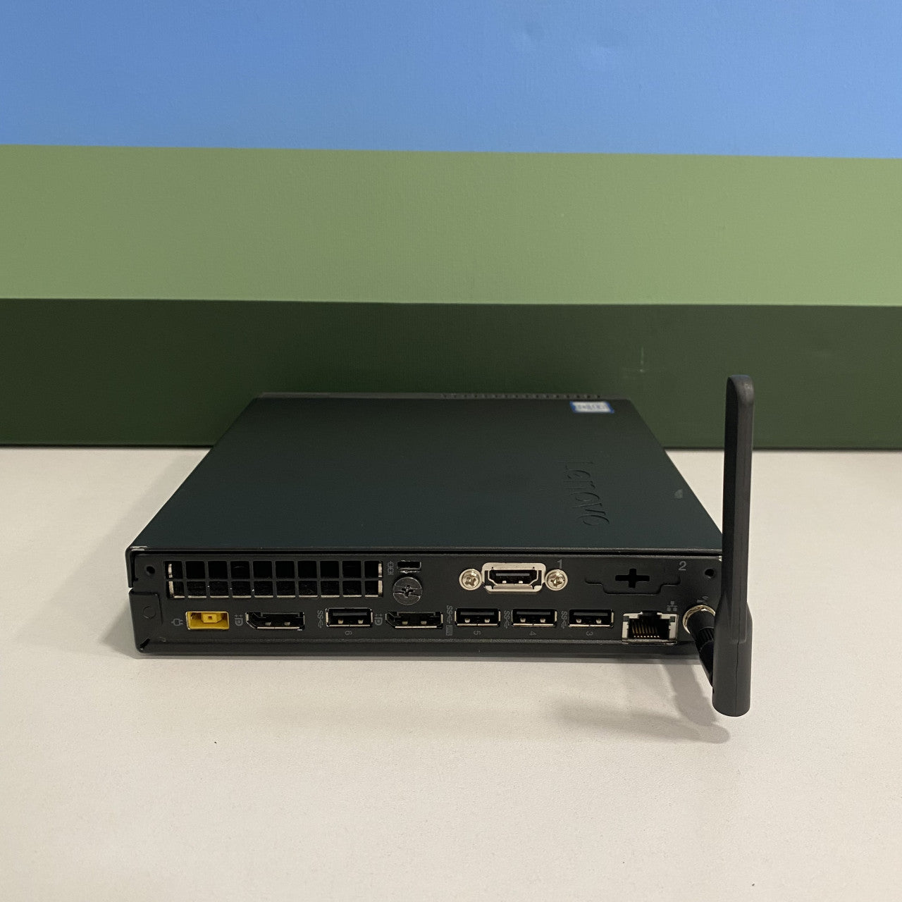 Lenovo ThinkCentre M910q USFF i7-7700T 8/128GB