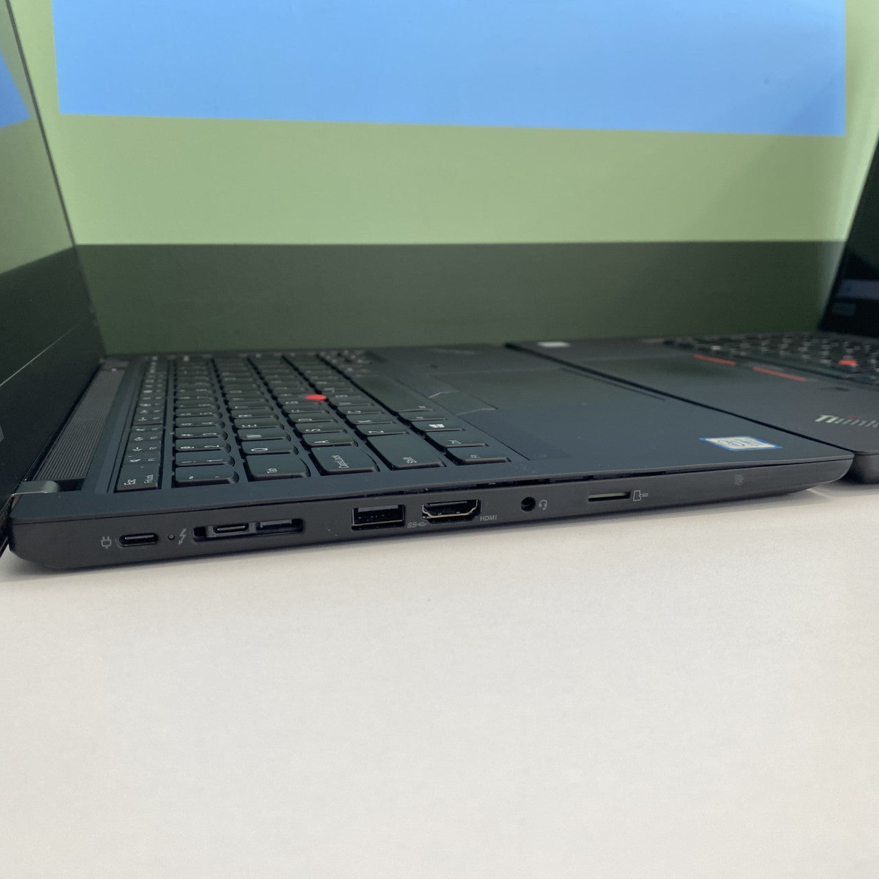 Lenovo ThinkPad T490 i7-8565U 8/256GB