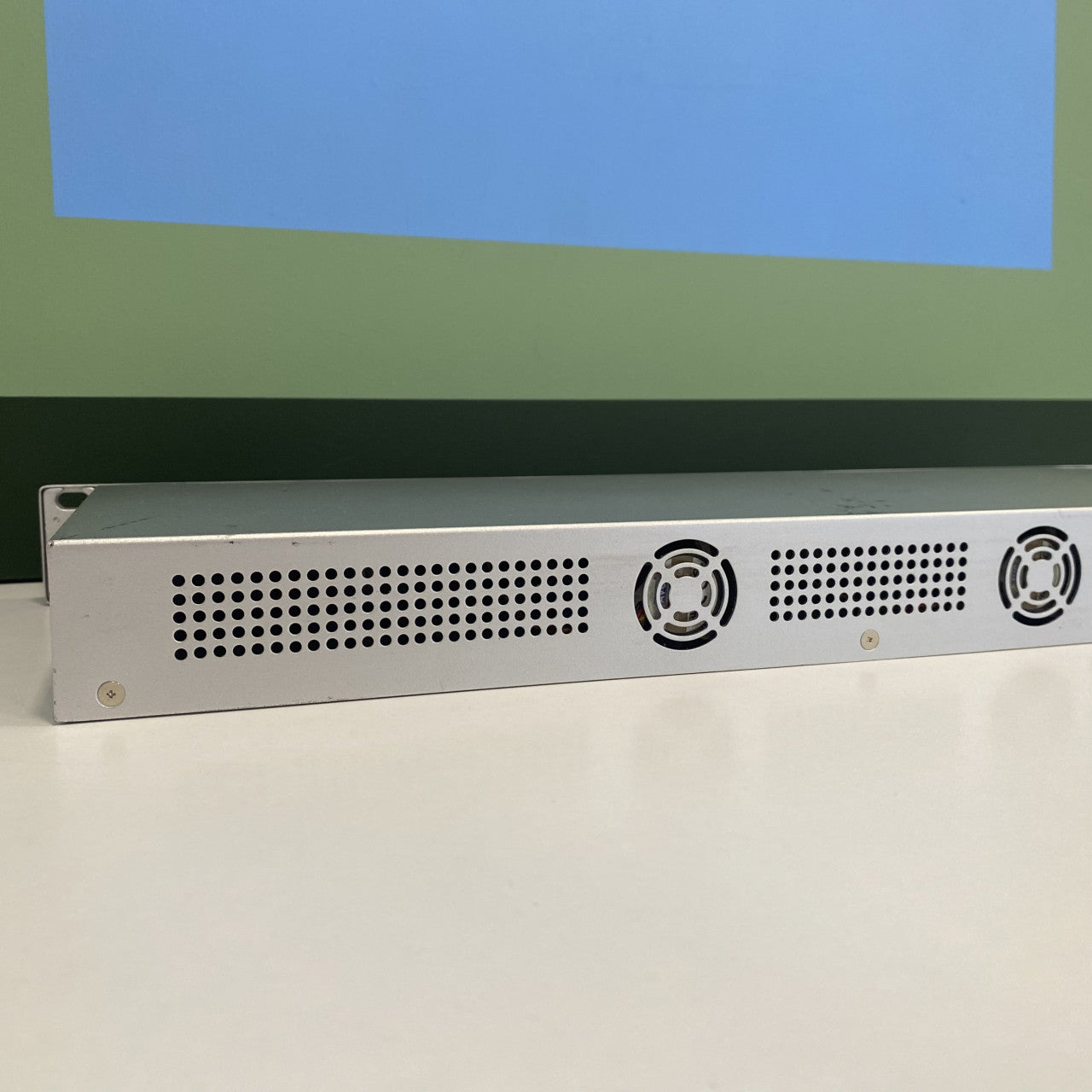 Ubiquiti USG PRO 4 UniFi Security Gateway