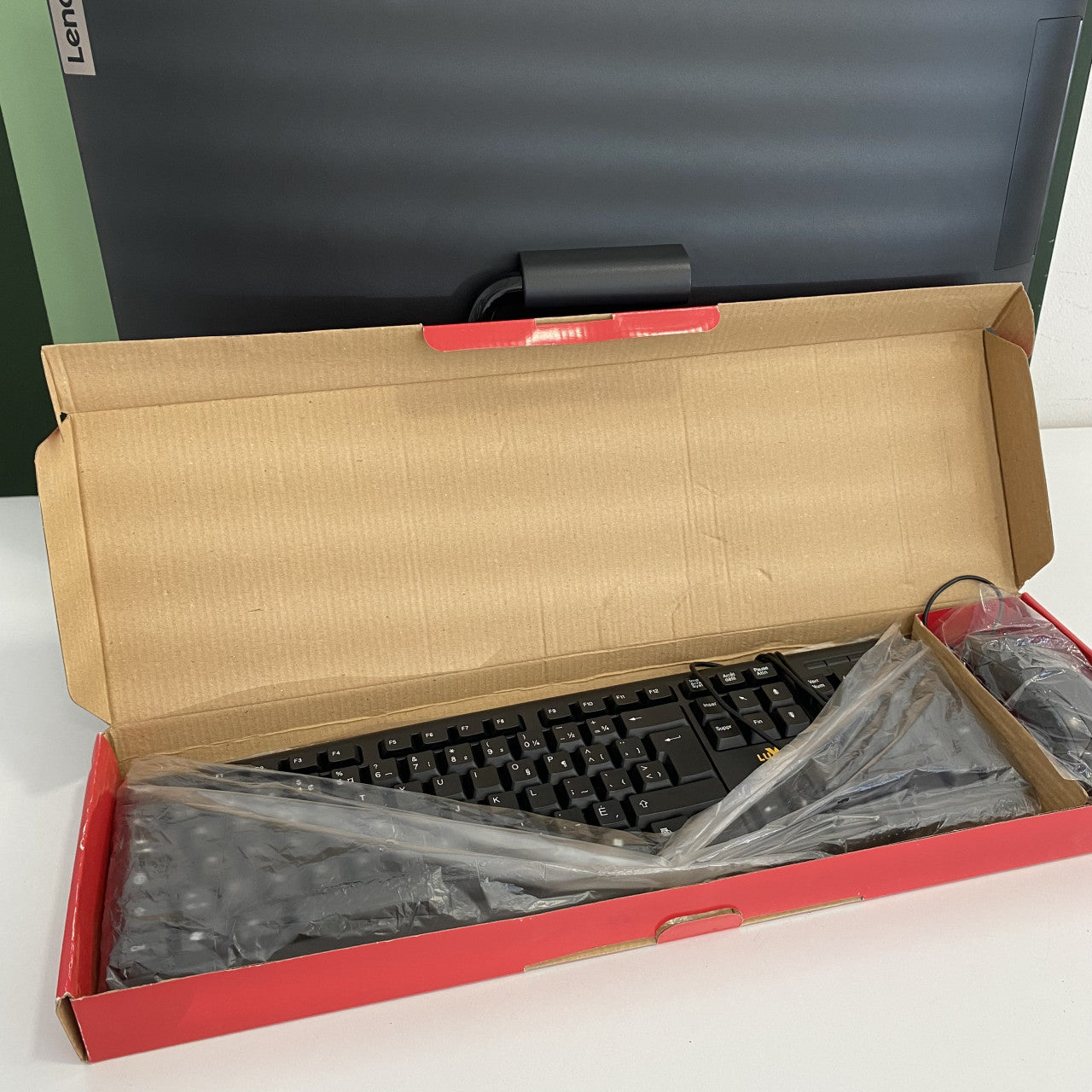 Lenovo IdeaCentre ALL IN ONE 3 i5-1240P 12/512GB