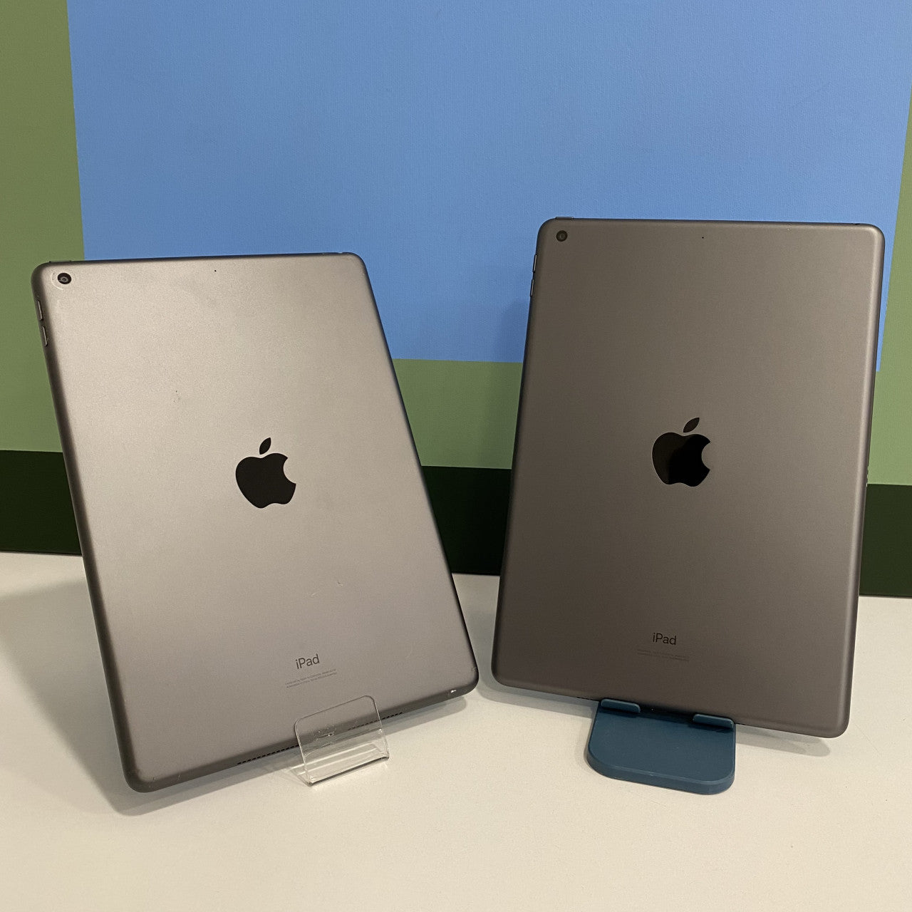 Apple iPad 7th Generacija 32GB / 2 na stanju