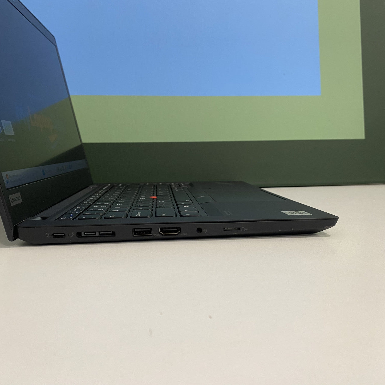 Lenovo ThinkPad T14 Gen 1 Touchscreen i5-10310U 24/256GB - OPIS !
