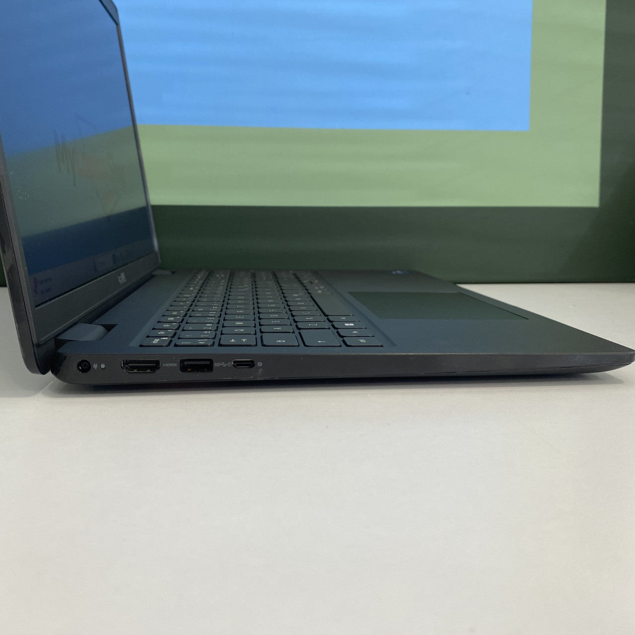 Dell Latitude 3530 i7-1255U 16/256GB