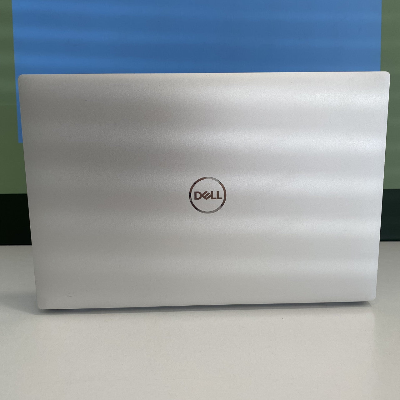 Dell XPS 9300 Touchscreen i5-1035G1 8/256GB