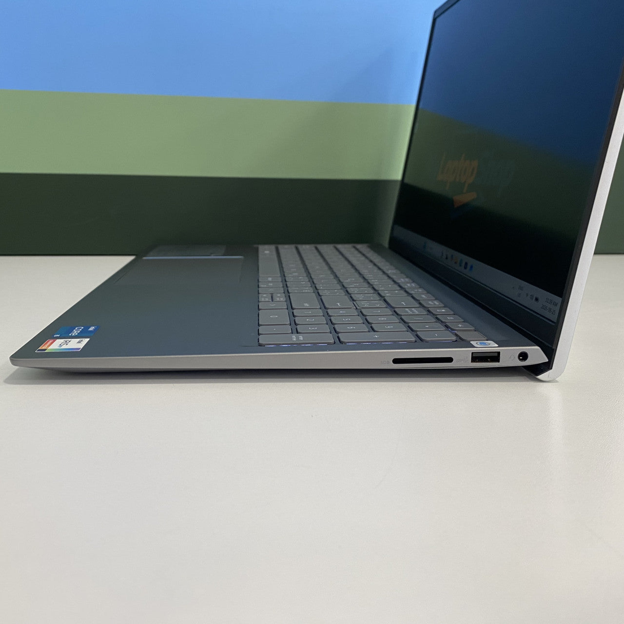 Dell Inspiron 15 5510 i5-11320H 16/256GB