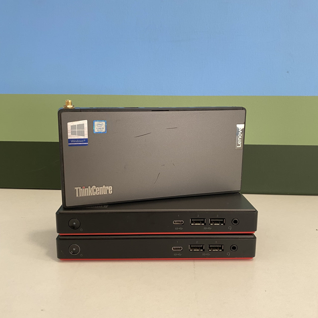Lenovo ThinkCentre M90n-1 i5-8365U 8/256GB - 3 na stanju