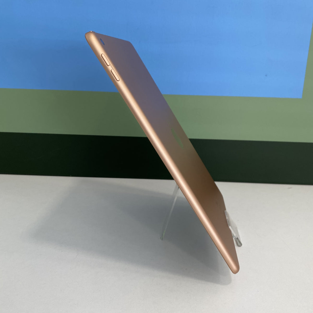 Apple iPad 8th Generacija / 32GB Rose Gold