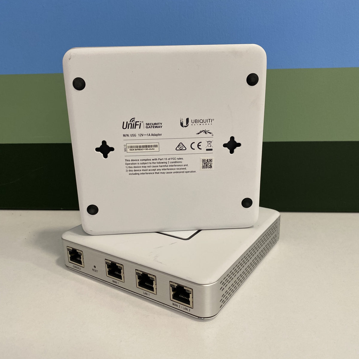 Ubiquiti Networks UniFi USG Security Gateway / 6 na stanju