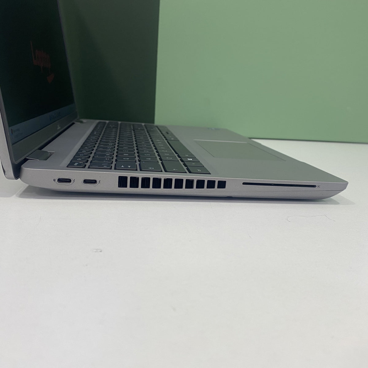 Dell Latitude 5521 TS i7-1185H 32/256GB NVIDIA GeForce