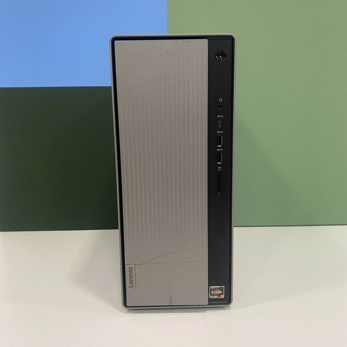 Lenovo IdeaCentre 5 14AREO5 Ryzen 3 4300G 8/256GB