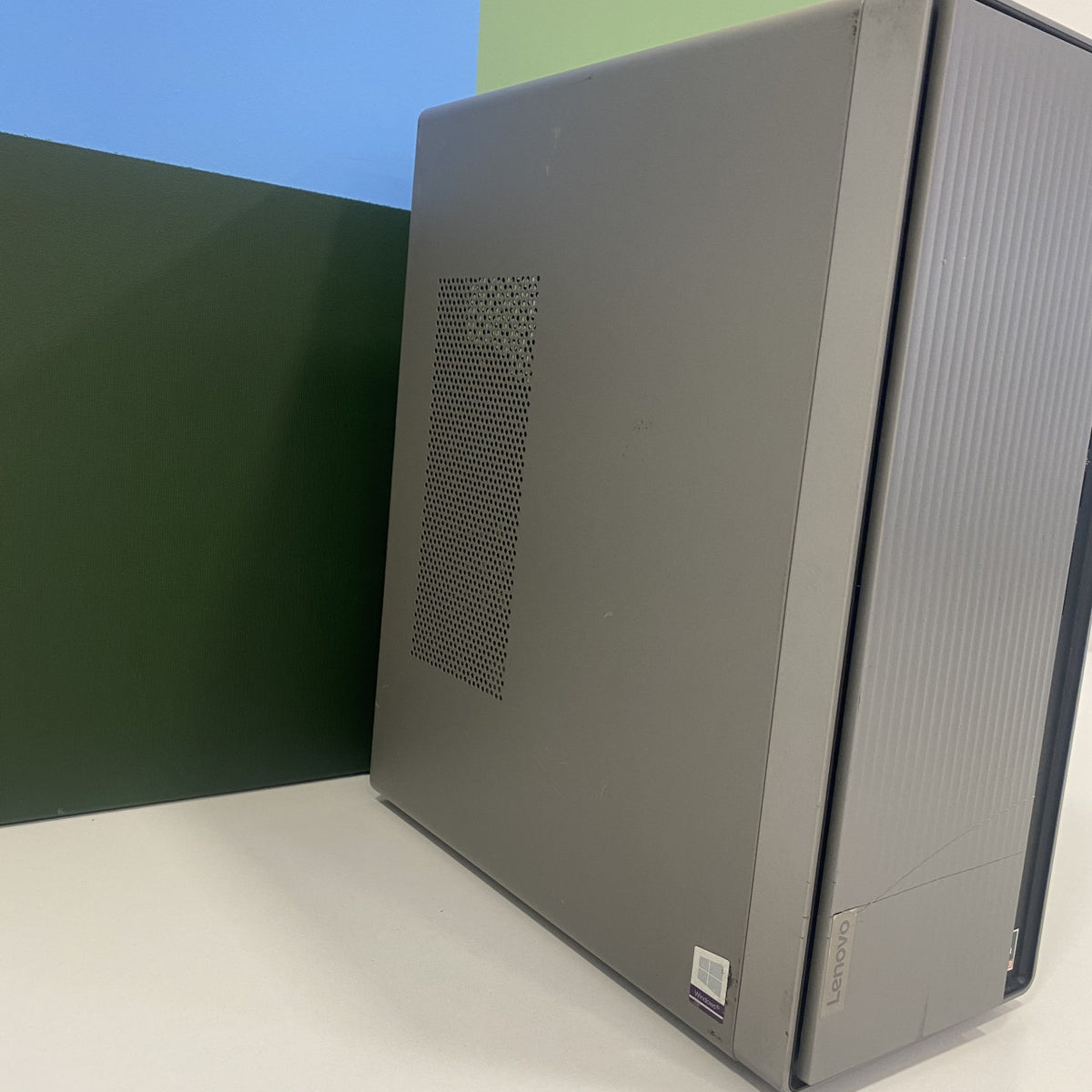 Lenovo IdeaCentre 5 14AREO5 Ryzen 3 4300G 8/256GB