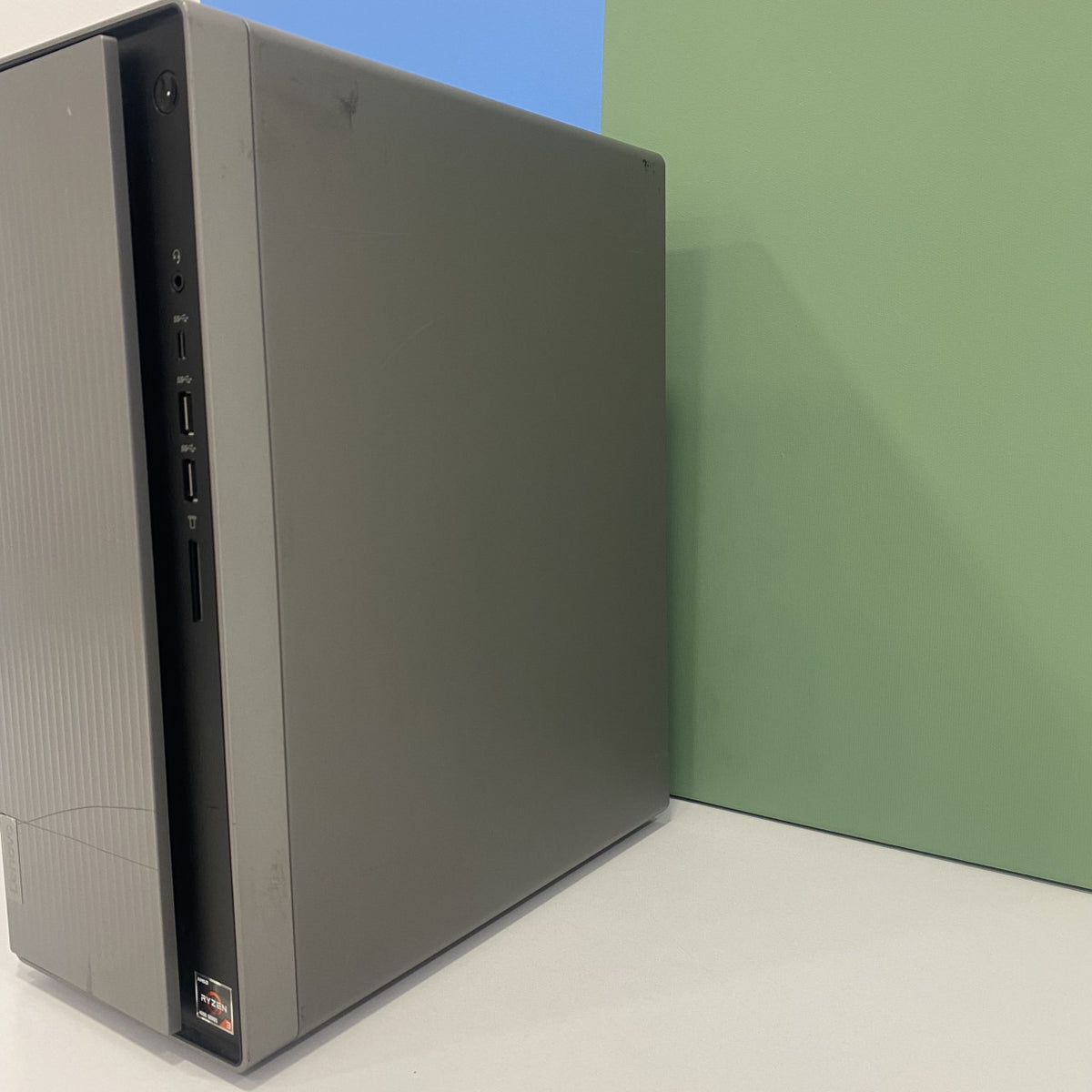 Lenovo IdeaCentre 5 14AREO5 Ryzen 3 4300G 8/256GB